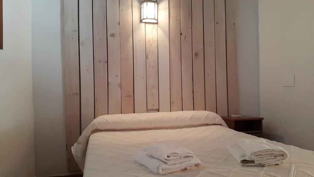 Albergue De Espiel Esterno foto
